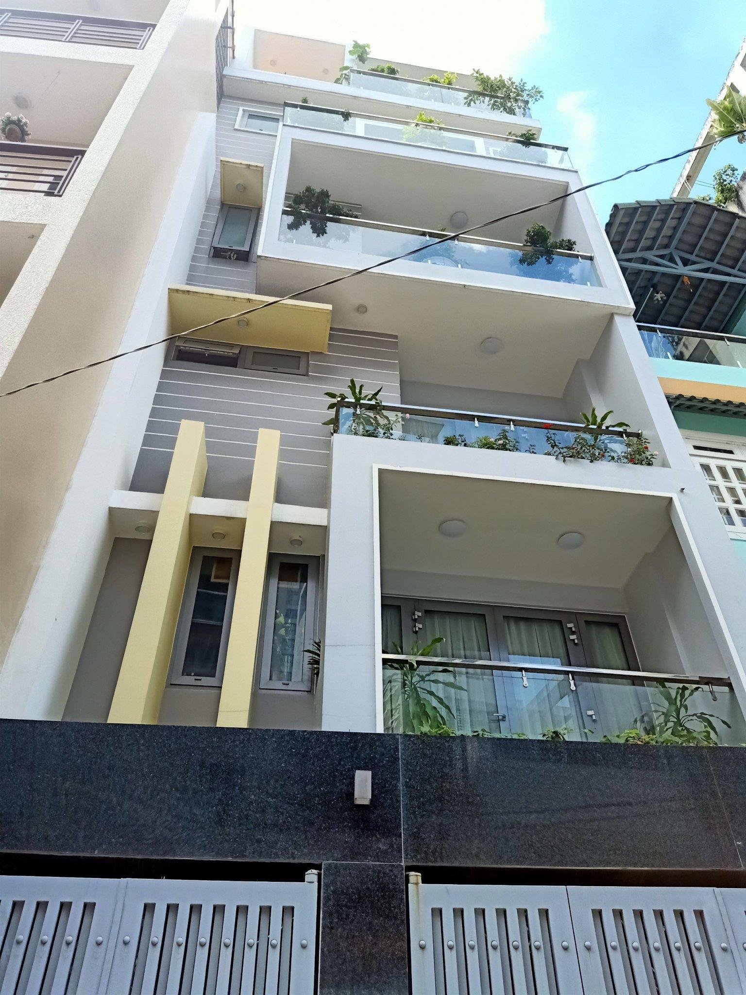 Cần bán nhà gần đường Trần Hưng Đạo,4x17,5M, giá tốt 8,6 tỷ.