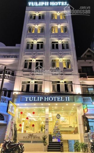 Bán khách sạn khu Đệ Nhất Khách Sạn Hoàng Việt P.4, TB, DT: 12m x 27m, thu nhập 300 tr/tháng.