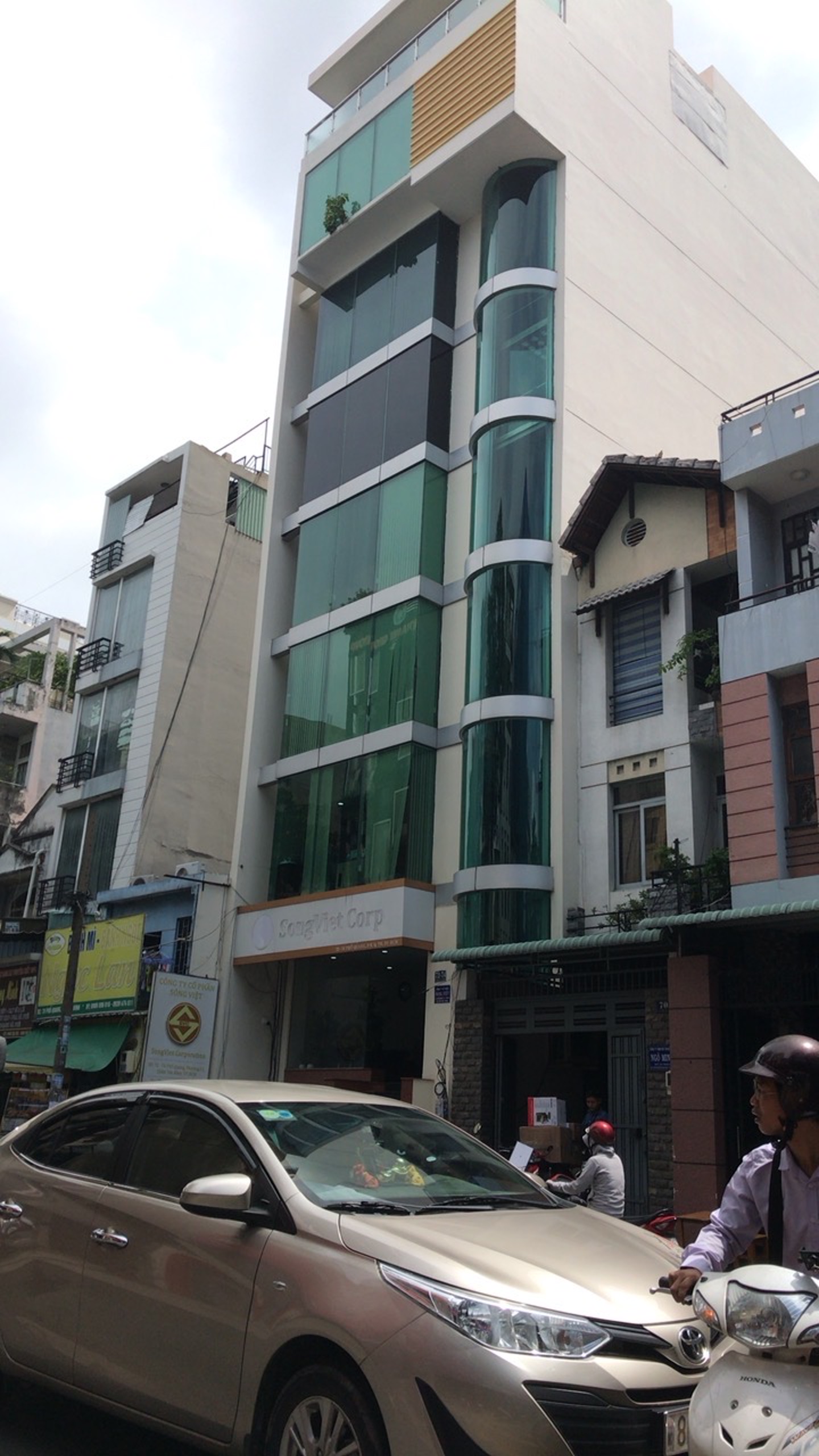 Building 4x20 Trệt + 6 Lầu .Thang Máy ,Mặt Tiền Công Hòa ,Phường 13, Tân Bình .Có Sẵn Hợp Đồng Thuê