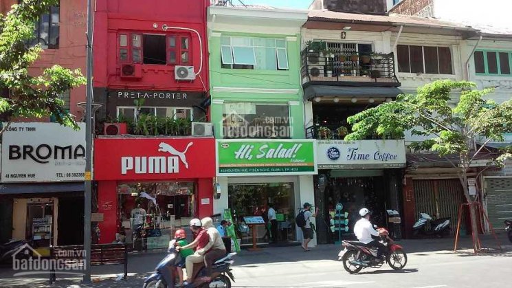 Gia đình cần bán MT Phạm Văn Hai, P2, Tân Bình DT: 4.8m x 16m (nở hậu 5.2m), 3 lầu. Giá 20.8 tỷ TL. O947.9I.6I.16