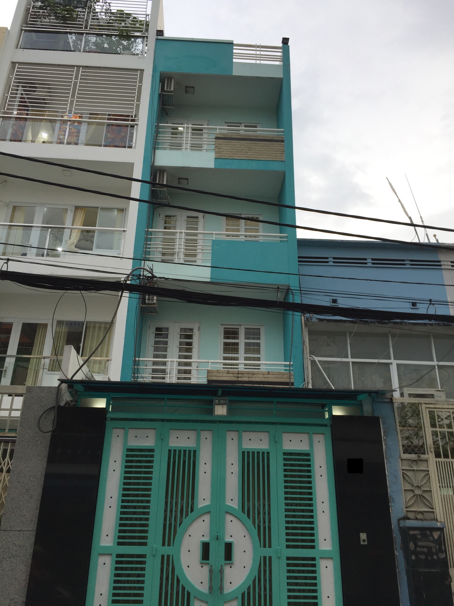 chính chủ bán nhà hxh lạc long quân q11 dt 8,2x17 nhà 3 lầu giá 15,3 tỷ