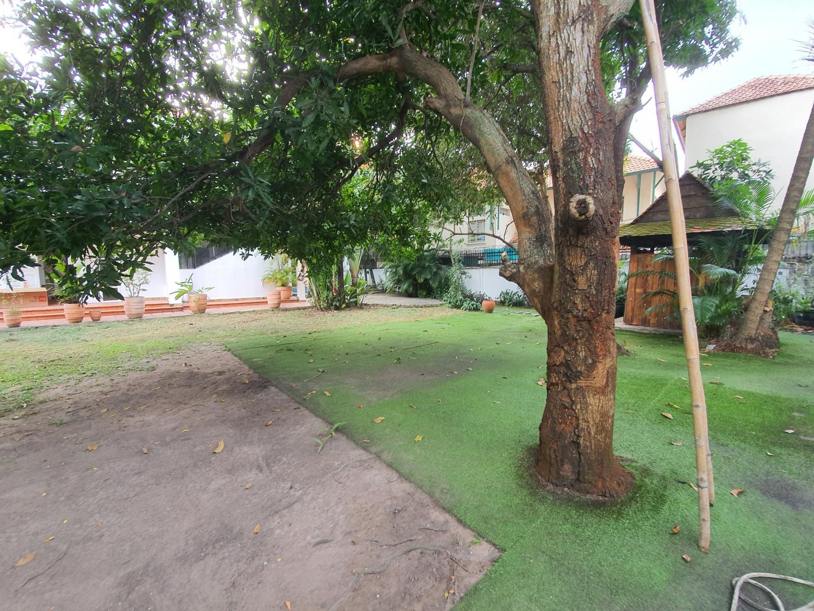 Biệt thự khu Compound Trần Não, Bình An Quận 2, Thổ cư: 819m2