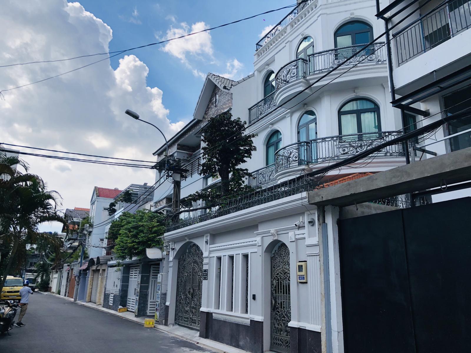 Bán nhà mặt tiền đường nội bộ Lý Thường Kiệt. (DT: 8.2 x27m) 2 LẦU. GIÁ TỐT : 27.5 TỶ TL