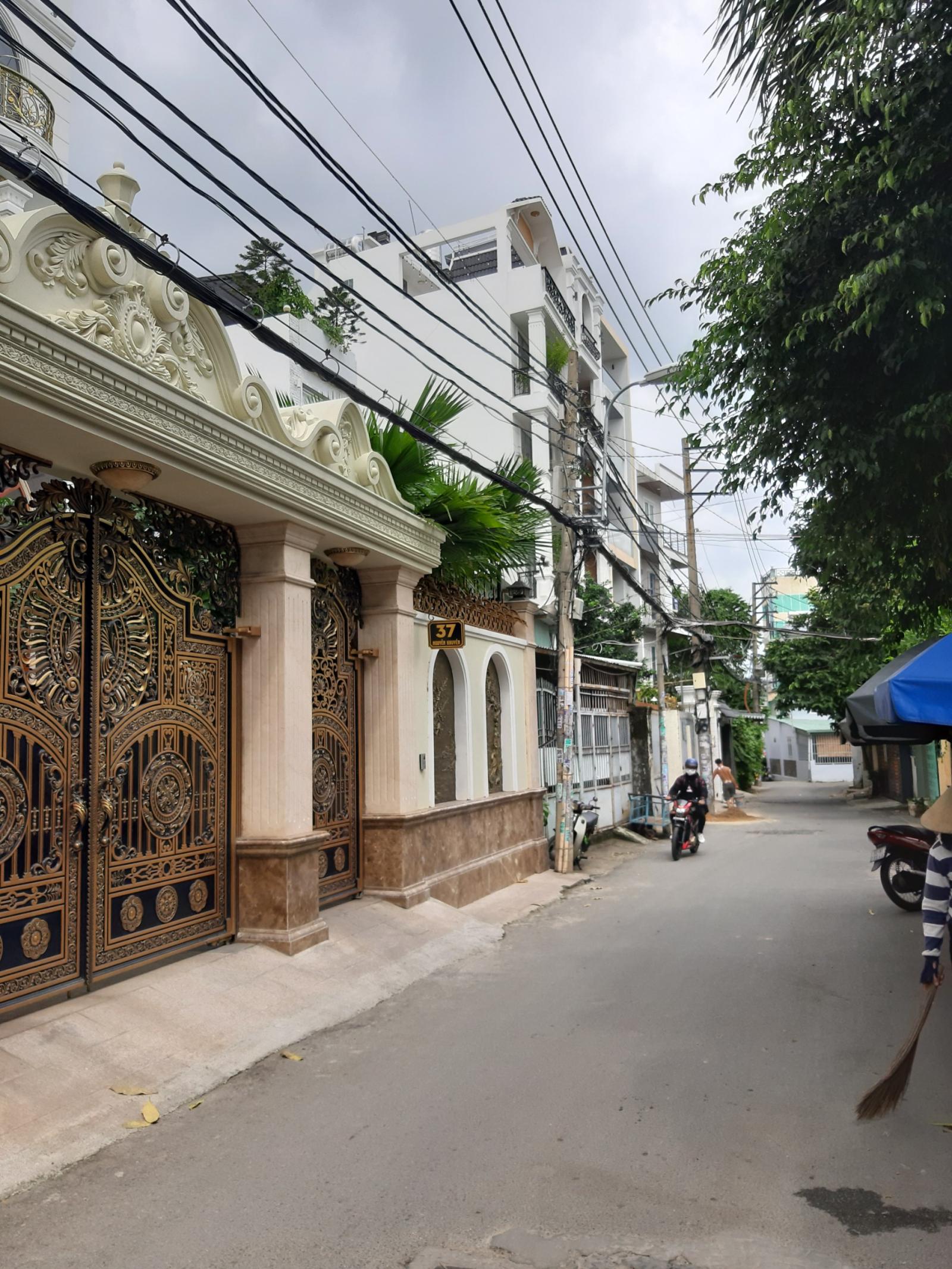 MẶT TIỀN NGUYỄN KHUYẾN - PHAN VĂN TRỊ, P12, BÌNH THẠNH, 5.9X18M, 3 TẦNG, GIÁ 11 TỶ