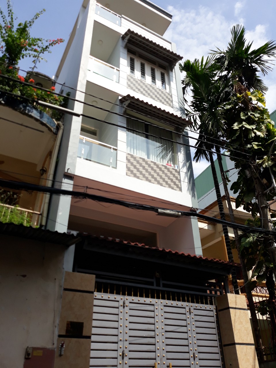 Cần bán nhà khu K300 Nguyễn Bá Tuyển, P. 12, Q. Tân Bình, DT 4.3x28m, 3 tầng, giá chỉ 10.8 tỷ