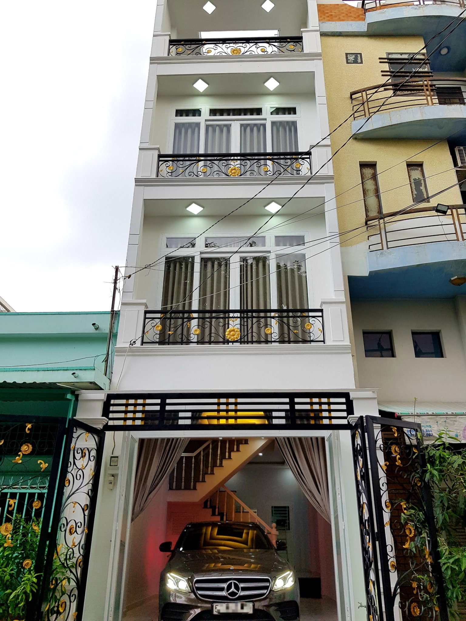 Bán căn hộ dịch vụ đường Trường Chinh, Q. Tân Bình, 4.5x15m 9 Phòng lớn, có thang máy, HĐT 45tr