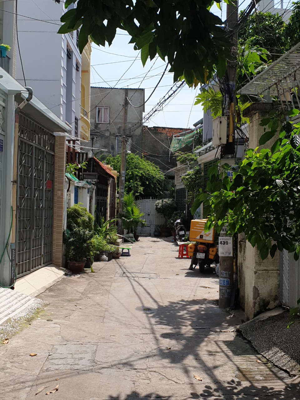 Bán nhà  khu cư xá Lam Sơn đường Nguyễn Oanh, P.17, Gò Vấp, giá chỉ có 80tr/m2 