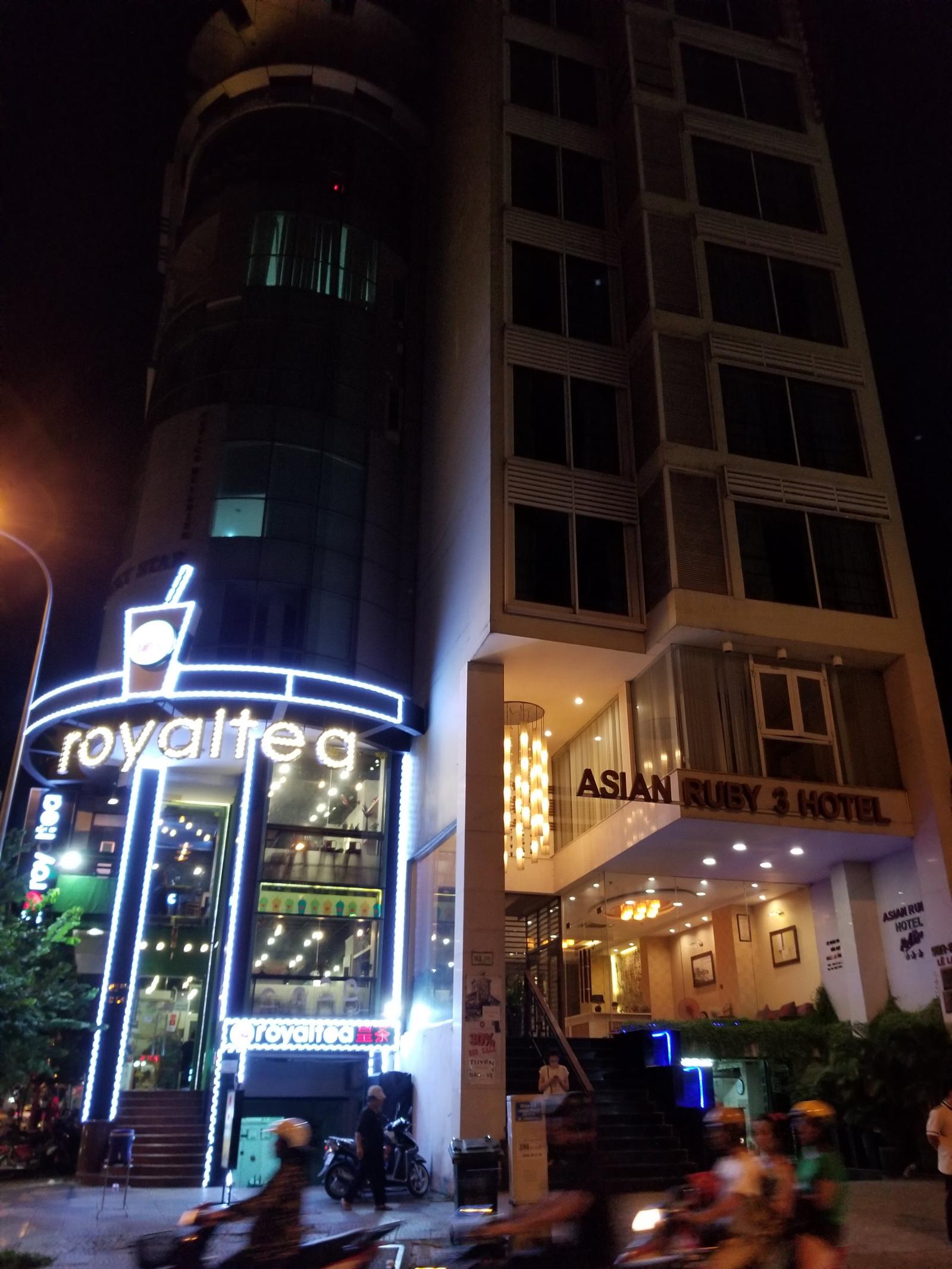 Bán tòa hotel 6 lầu - mặt tiền đường Âu Cơ, P. 14, Q.Tân Bình - nhà giá rẻ để đầu tư
