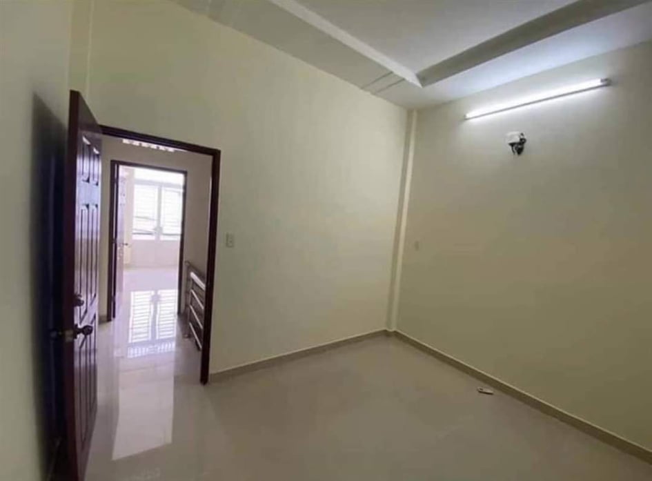 Bán nhà hẻm Trần Quang Diệu Quận 3, 42m2, 2 lầu 4 phòng, giá 5,6 tỷ