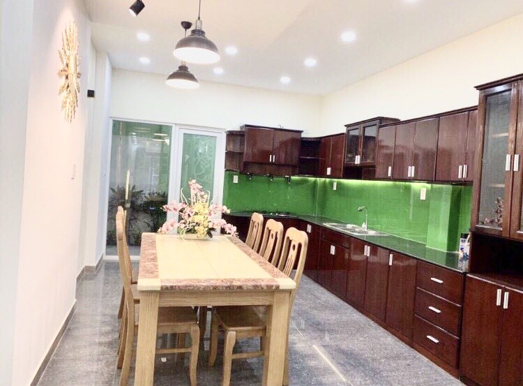 493/ Cách Mạng Tháng Tám, Quận 10, (39m2), 3 tầng, 4PN, Giá 4 tỷ