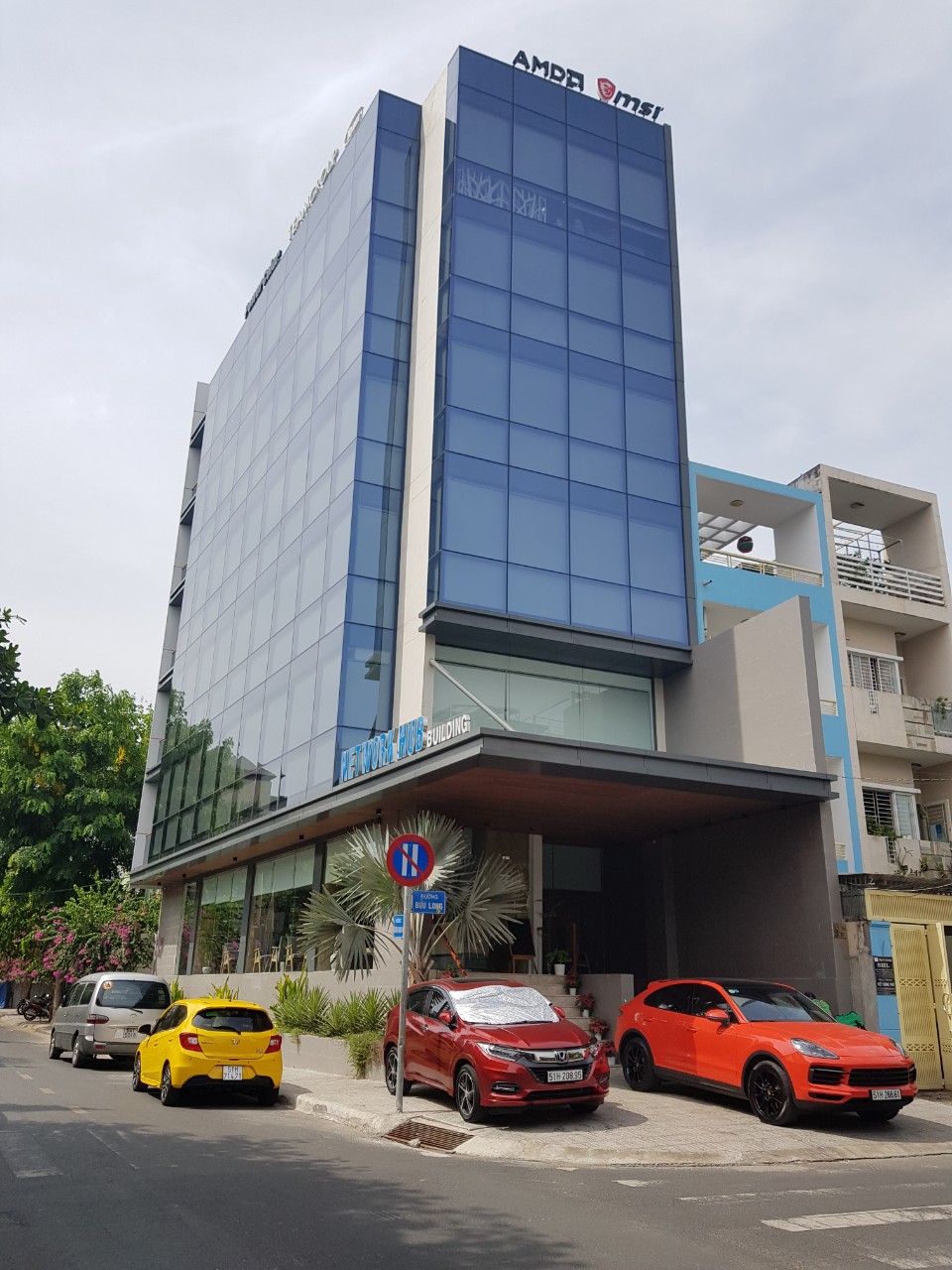 Bán nhà hẻm xe hơi cách mặt tiền 10m đường Nguyễn Tri Phương , P9 , Q.5,DT:4.2x15 ,4 lầu , giá 15 tỷ