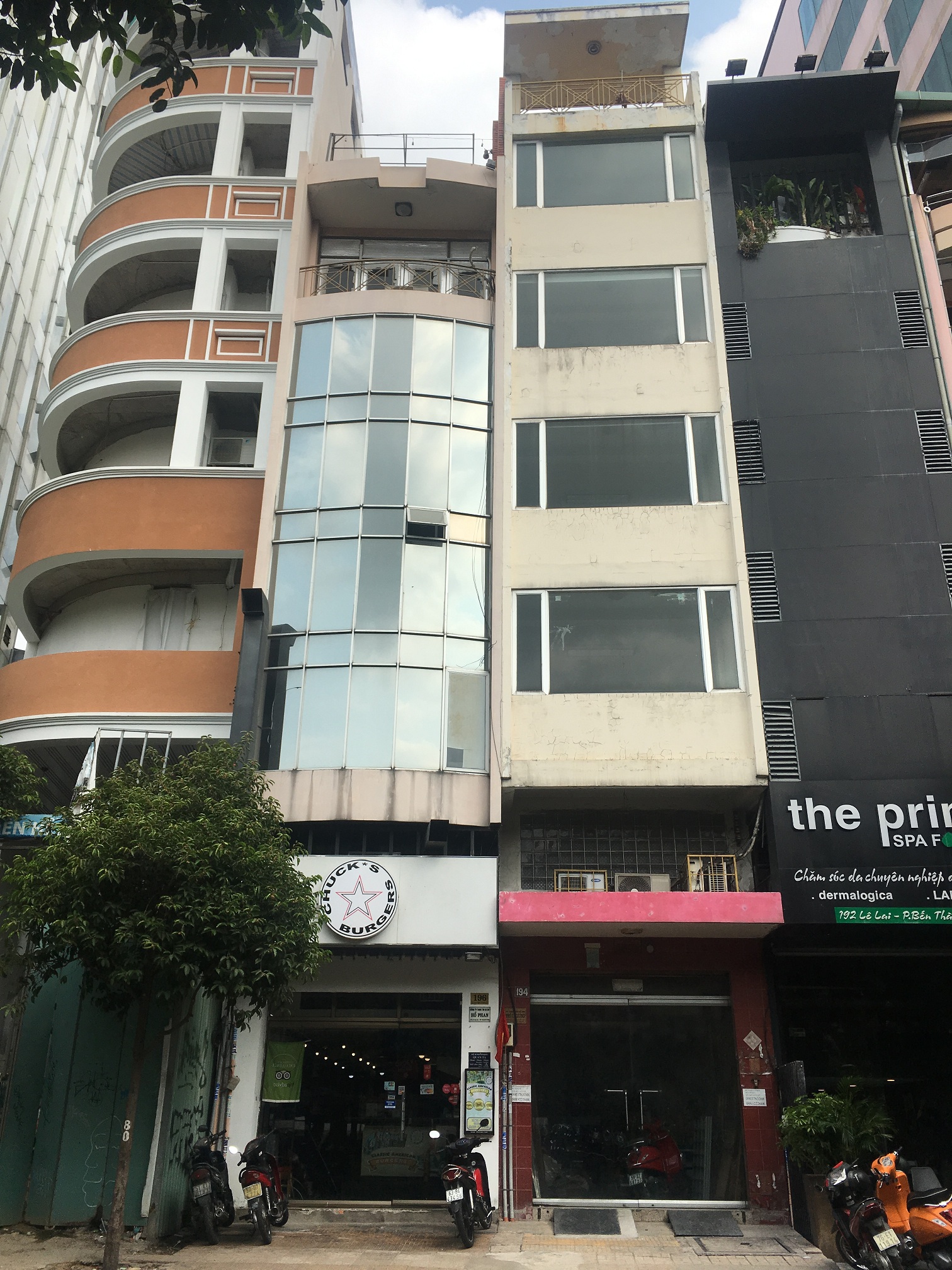 Bán nhà mặt tiền đường Phan Văn Trường, Quận 1, DT: 4x18m, xây dựng trệt, 4 lầu, sân thượng