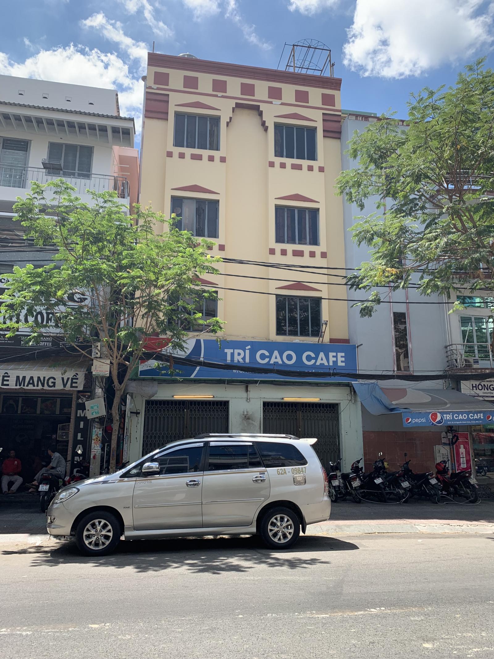 Bán nhà 2 mặt tiền đường Trần Quang Khải Quận 1, 5.4x10.2m, 5 lầu, giá 30 tỷ TL