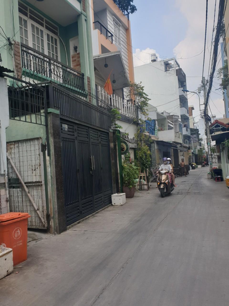Cần bán khách sạn mặt tiền phố Bùi Thị Xuân, Bến Thành, Quận 1. Vị trí vàng của trung tâm quận 1