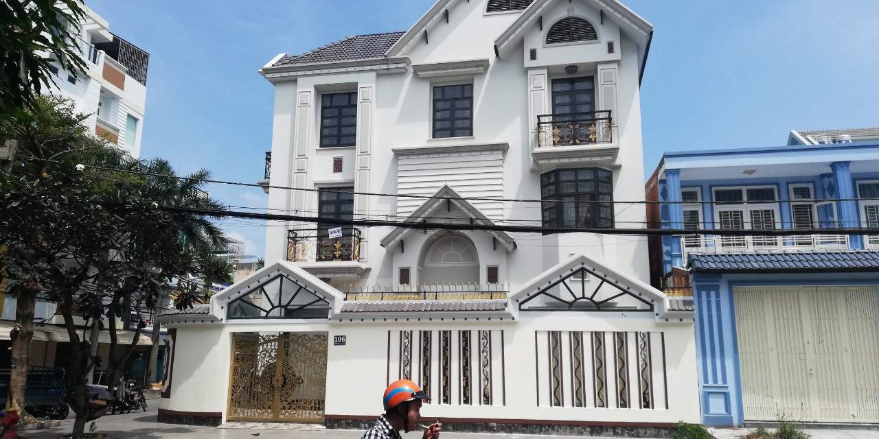 Bán nhà MT nội bộ Cư Xá Lê Đại Hành, DT: 4x18m, Trệt, 4 lầu, xe hơi vô tận nhà, chỉ 10 tỷ 8, LH: 0915190011