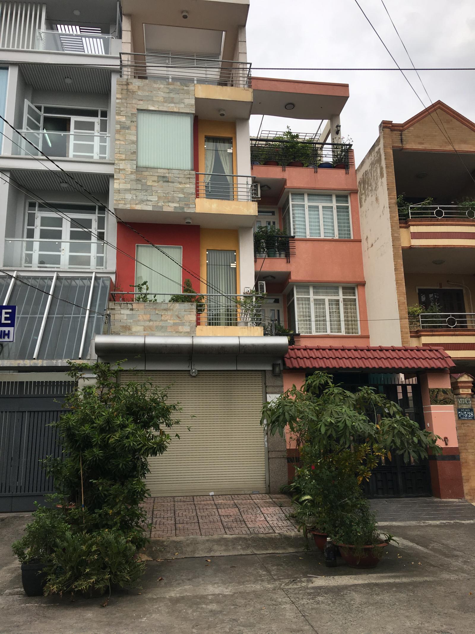 Bán gấp nhà mặt tiền Bà Hạt, Phường 8 Quận 10. DT 5.5x20m, 3 lầu, Gía chỉ 23 tỷ TL