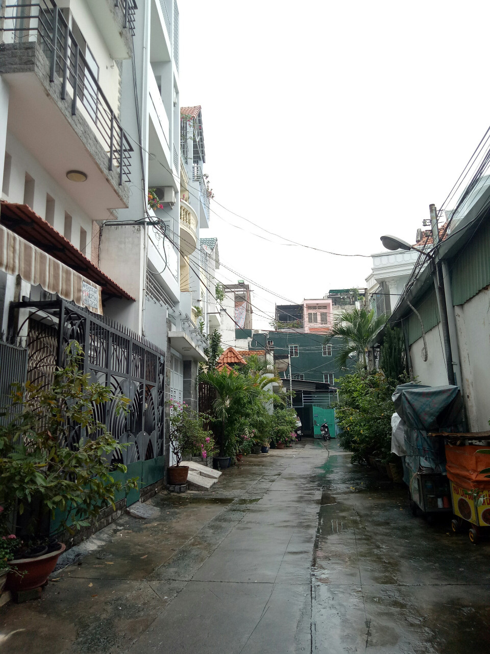 Bán nhà MT Tăng Bạt Hổ DT: 4x27m, trệt, 4lầu thang máy, giá bán 23 tỷ .