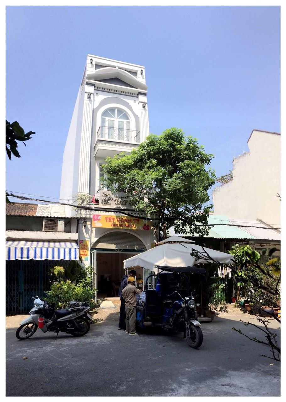 Nhà bán đường Nguyễn Thái Sơn, P.3, Gò Vấp , 4x17 giá 8,5 tỷ