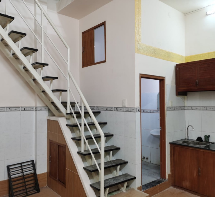 Bán gấp nhà 2 tầng Phan Văn Trị, P.11, BT Ở Ngay giá chỉ 2.65tỷ TL