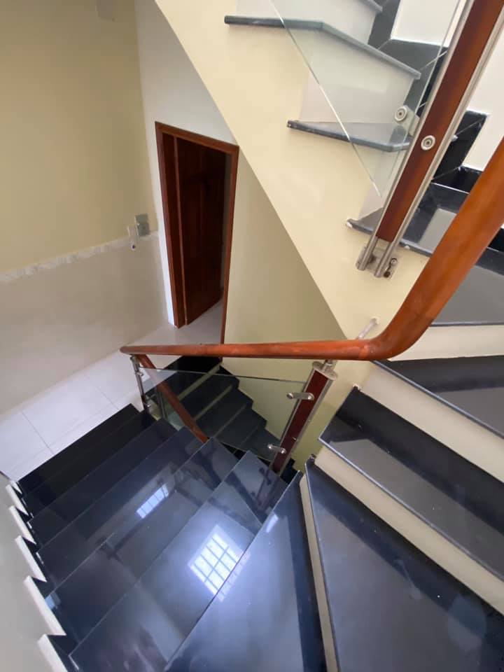 Đường Sư Vạn Hạnh, Q10, HXH, DT 40m2, 3 tầng 4 phòng, Đầy đủ nội thất, Ở ngay,  Giá 4,6 tỷ
