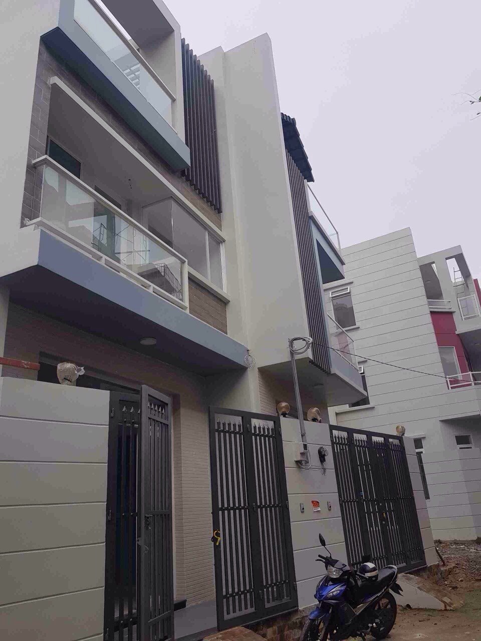 Bán nhà Q5 dài ơi là dài 3.3x21m giá 7.7 tỷ