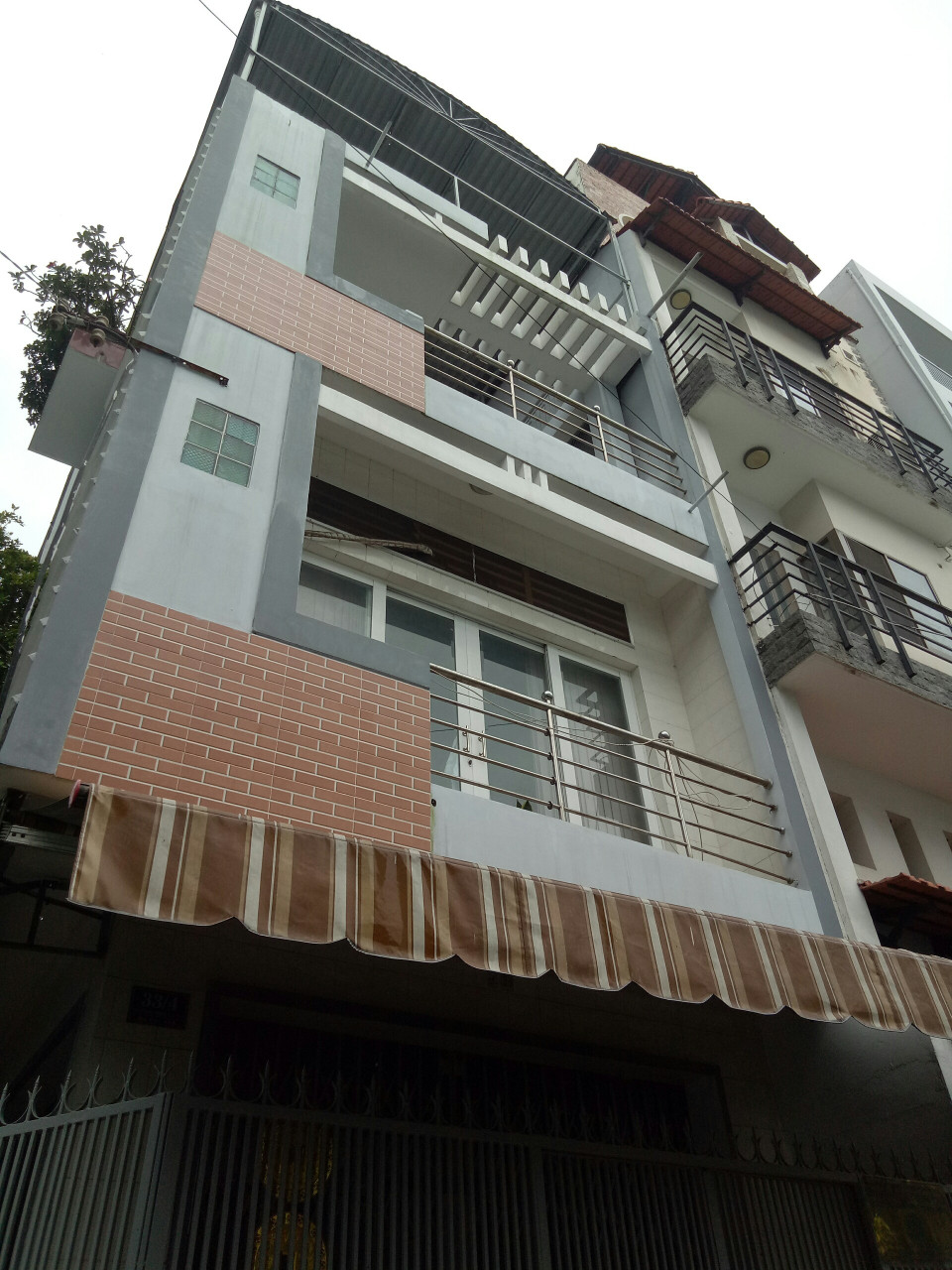 Bán nhà hẻm xe hơi Thành Thái, Quận 10, DT: 4x16m, 3 lầu, giá chỉ 11.5 tỷ. Gần bệnh viện 115