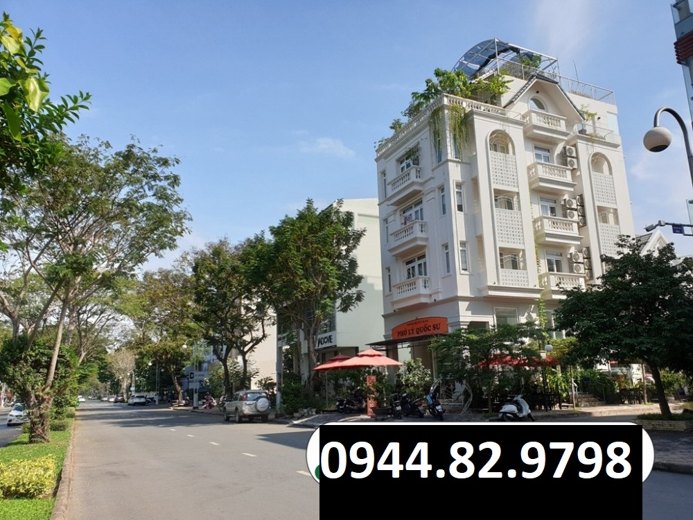 Bán nhà phố góc 2mt đường đôi Hà Huy Tập vị trí số 1 tại Phú Mỹ Hưng DT 9x18m nhà mới giá 70 tỷ