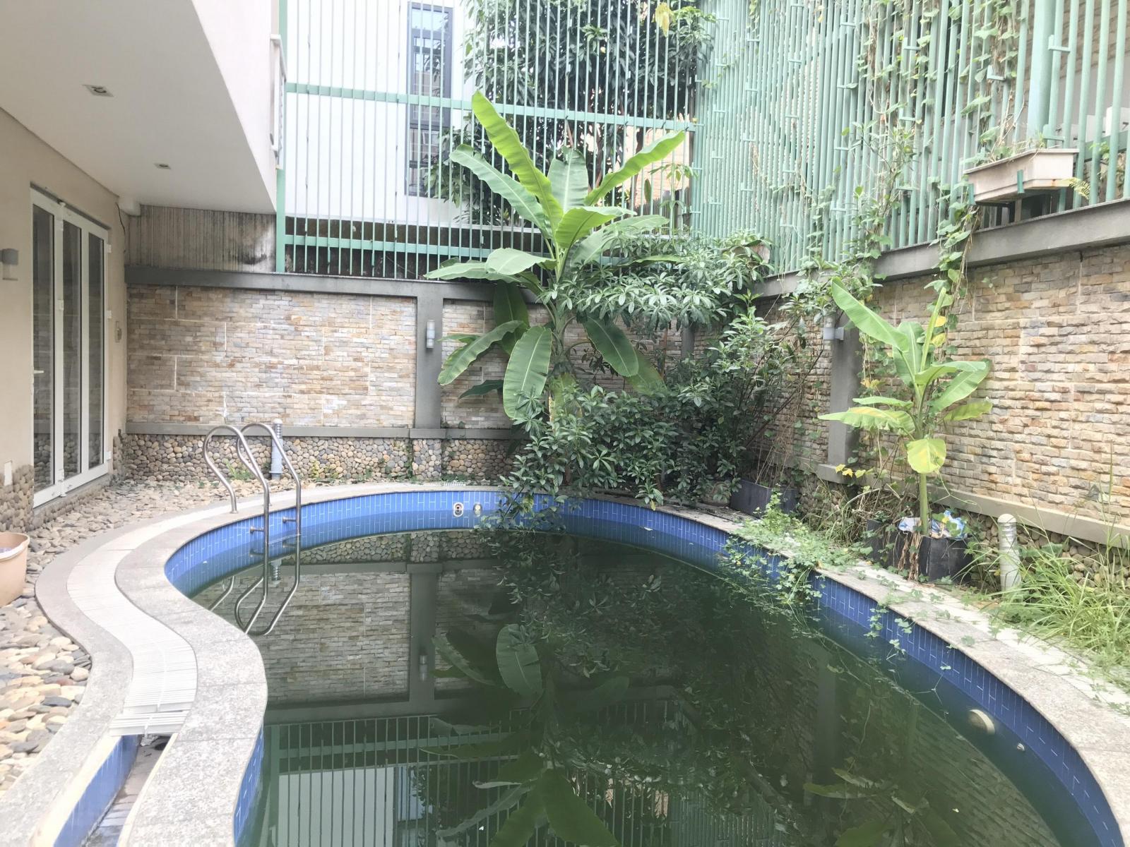 Chính chủ bán biệt thự Thảo Điền có hồ bơi cách Nguyễn Văn Hưởng 200m giá tốt 
