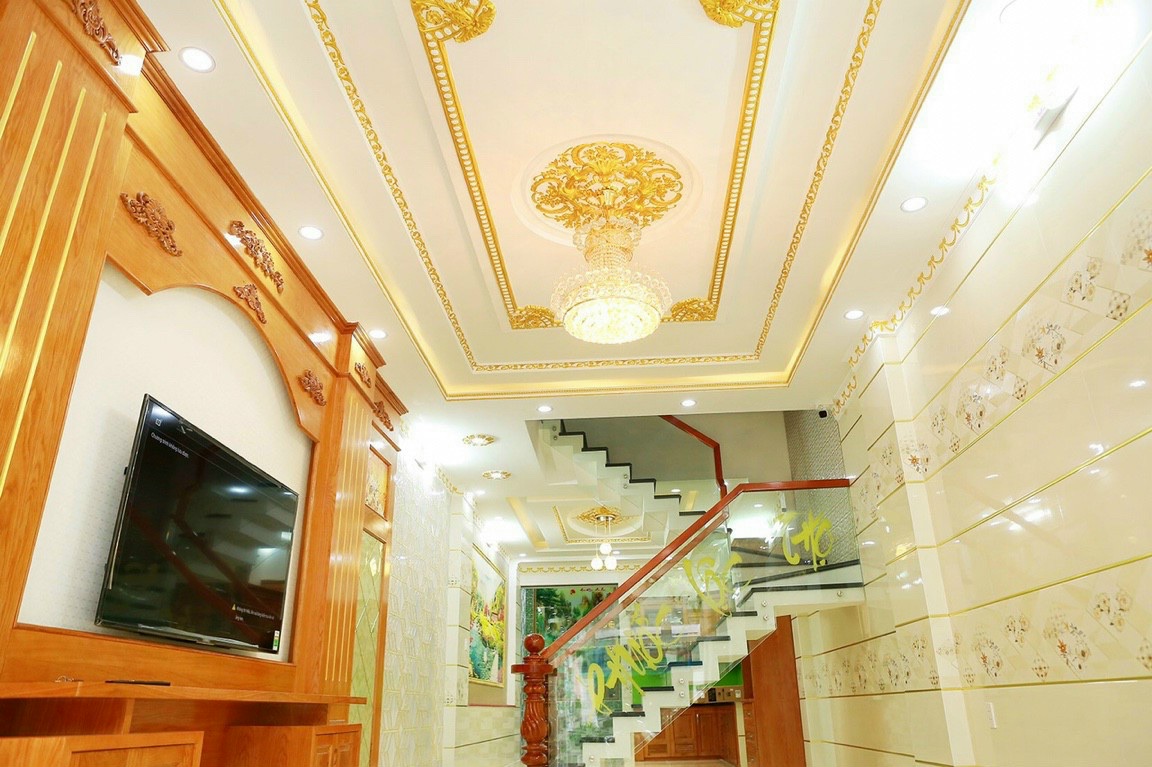 Bán nhà HXH tuyệt đẹp đường Nguyễn Tri Phương phường 5 quận 10, DTSD: 160m2, giá 6.9 tỷ