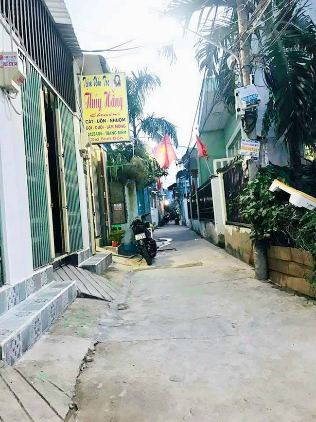 Bán nhà 2 lầu hẻm 96 đường Đào Tông Nguyên Kho C Huyện Nhà Bè.