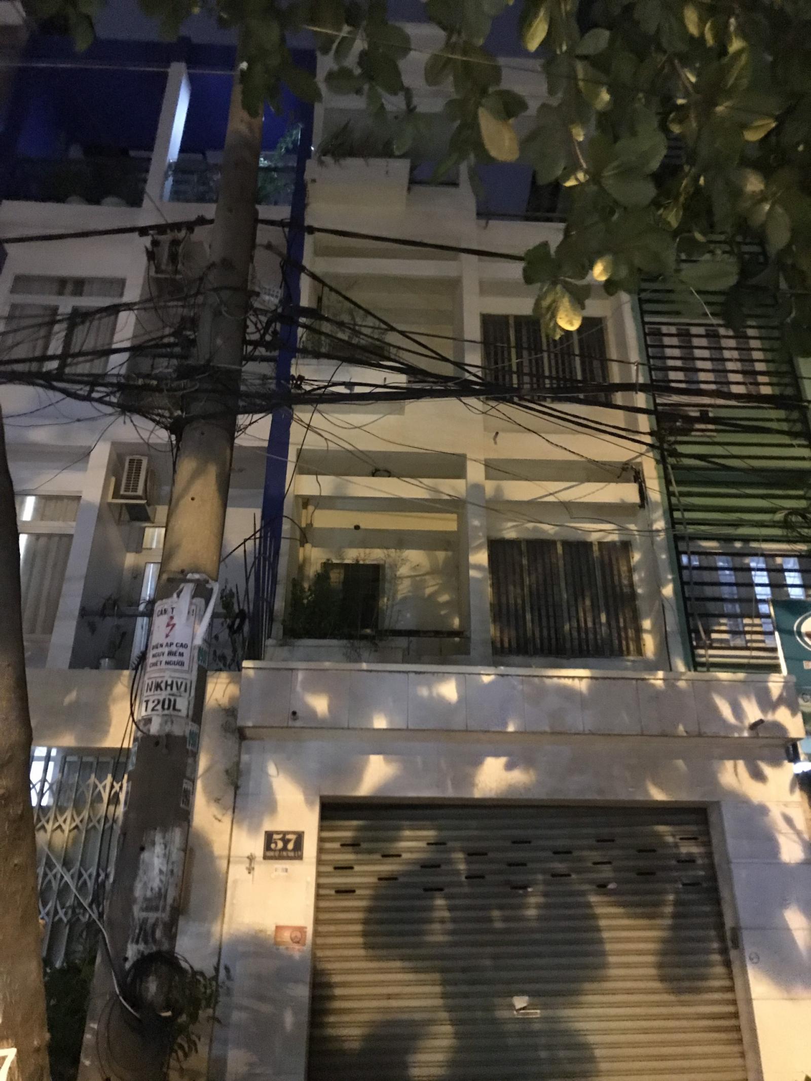 Bán nhà HXH 10m đường Nguyễn Văn Trỗi phường 15, Phú Nhuận, DT: 7.5x18m, 5 tầng thang máy, giá: 30 tỷ TL
