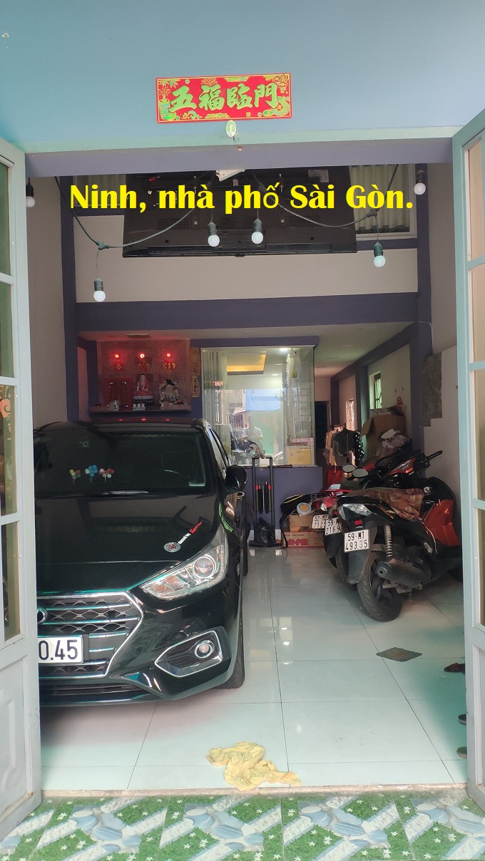 Nhà lô góc mặt tiền Hiền Vương, Phú Thạnh, Tân Phú, giá rẻ.