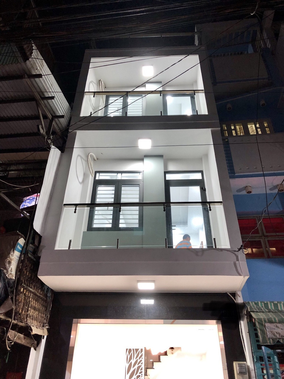 Cần Bán Nhà MT đường Mai Xuân Thưởng – Hậu Giang, P4Q6, DT: 8*22.5m, 3 lầu thang máy chỉ 3