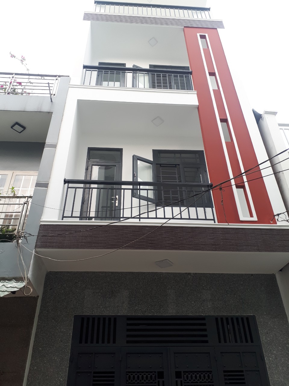 Cần Bán Nhà MT đường Mai Xuân Thưởng – Hậu Giang, P4Q6, DT: 8*22.5m, 3 lầu thang máy chỉ 3