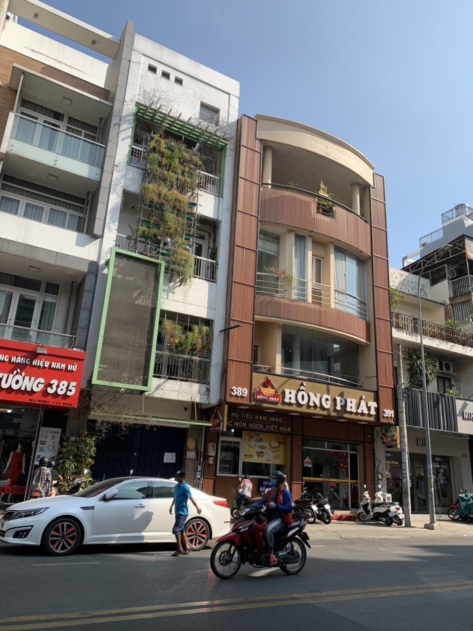 Chính chủ bán gấp nhà 2 mặt tiền đường Lê Quang Định Q. BT, 5.5x28m NH 7m, 3 tầng, HĐT 70 triệu