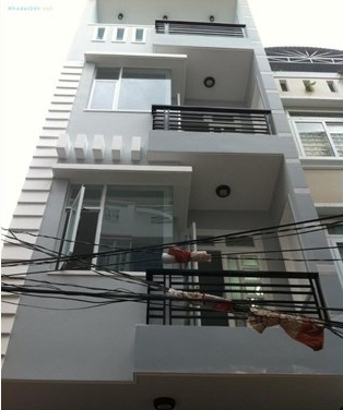 Chính chủ cần bán gấp căn nhà hẻm xe tải cư xá nguyễn trung trực Q10 DT 3,3x20m nhà 3 lầu giá 11,7 tỷ