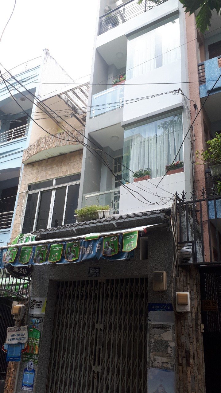  Bán nhà 3 mặt tiền đường Trần Phú, Q5, DT 4x30m, vuông vức, 3 lầu sân thượng