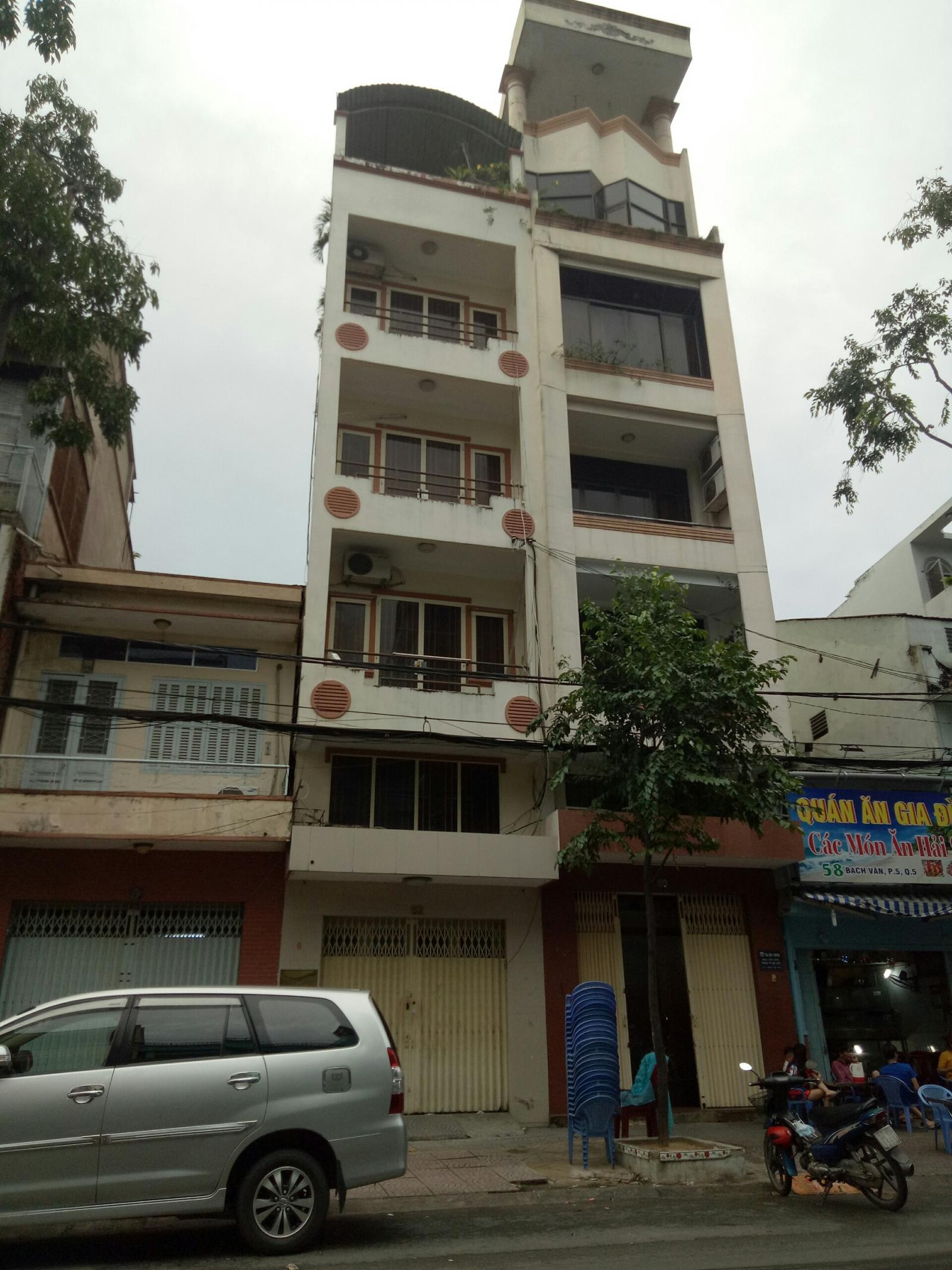  Bán nhà mặt tiền Q5, đường Lương Nhữ Học, phường 11, Q5, đang cho thuê căn hộ dịch vụ