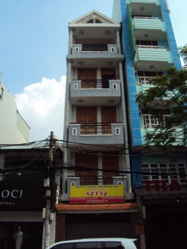 Bán nhà hẻm Quận 5 dt 3.3x18m giá 7 tỷ