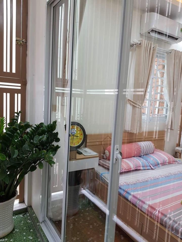 Bán nhà Lý Chính Thắng, Quận 3, có 2 phòng, 3,5x7. Giá 3,4 tỷ