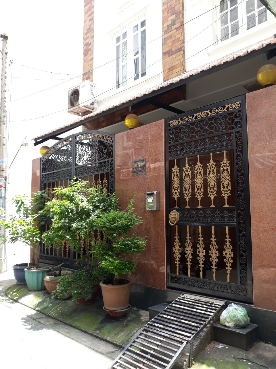 Bán nhà mặt phố đường Lê Hồng Phong, Quận 10. DT chuẩn 7x20m, giá chỉ 42 tỷ