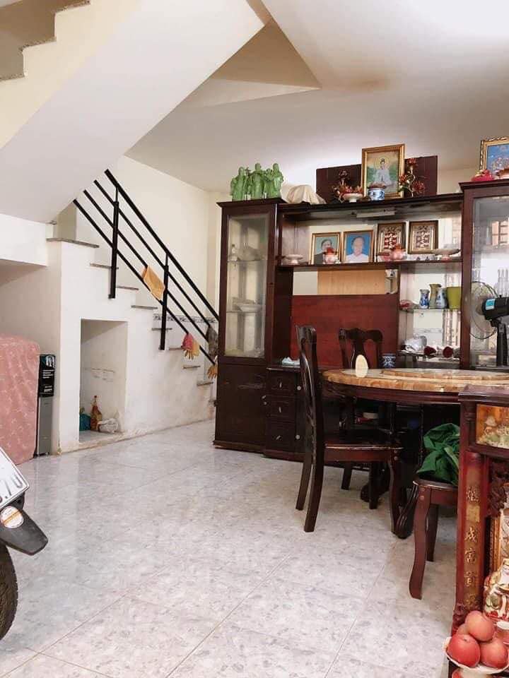 Nhà 1 trệt 3 lầu, 5PN, đường Cách Mạng Tháng Tám, Quận 10, Giá 5,1 tỷ