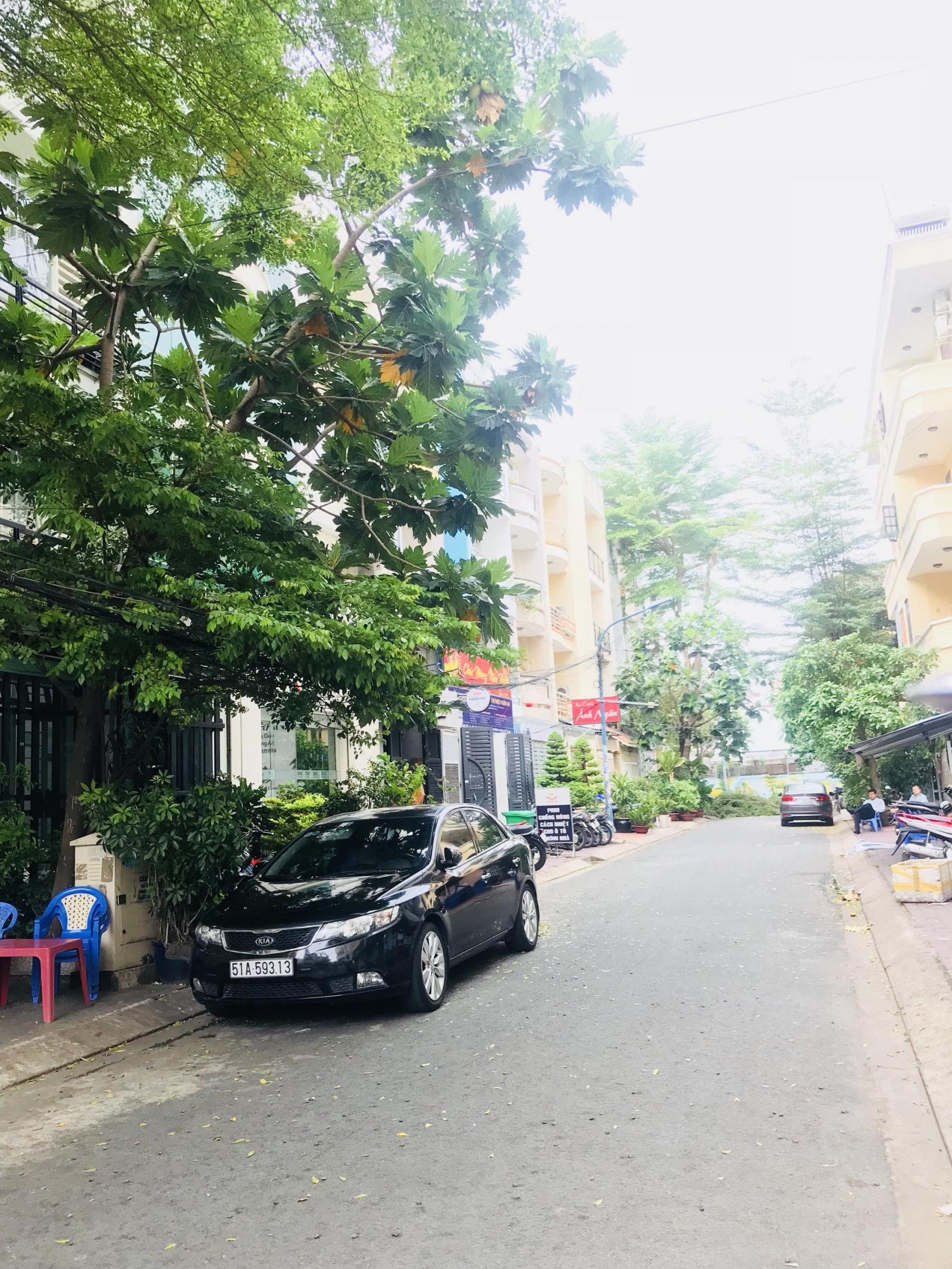 Nhà HXH Thành Thái. Dt: 4x21m. 4 lầu mới đẹp, nội khu sang trọng. Giá bán gấp: 13,5 tỷ