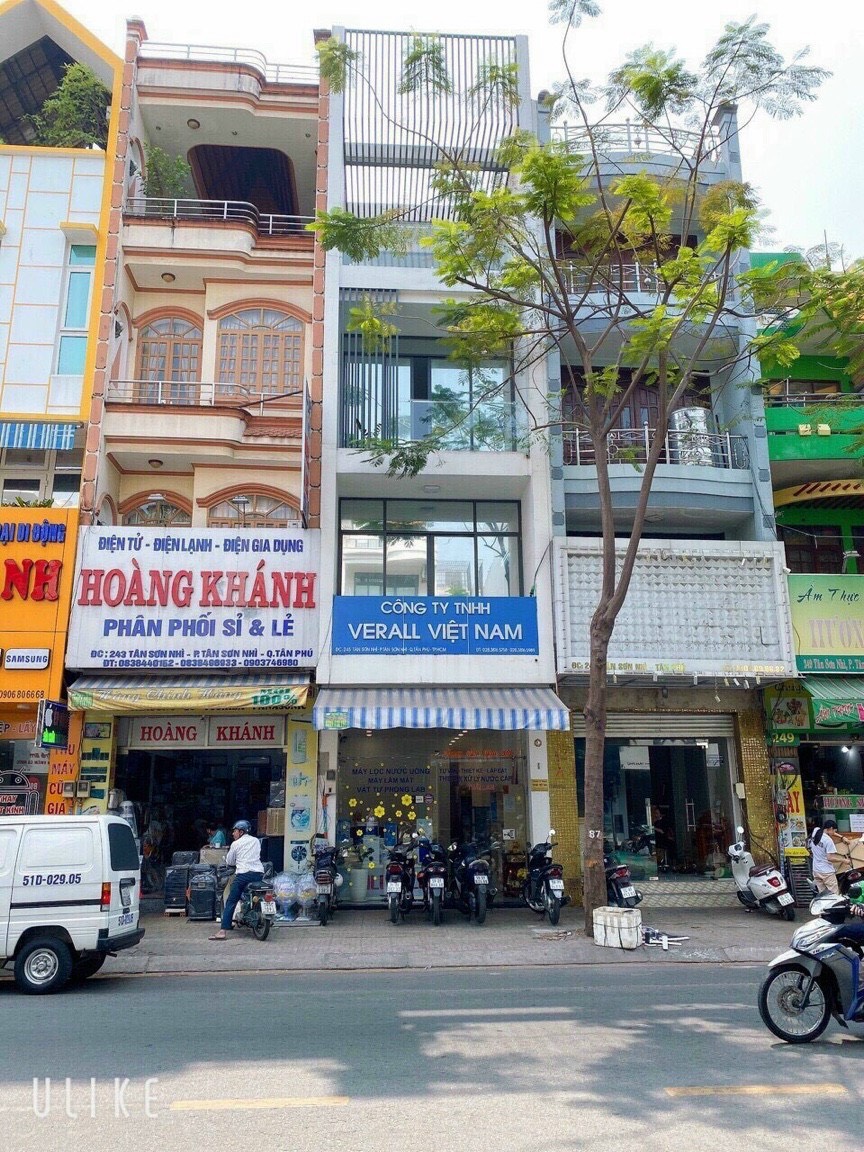 Bán nhà mặt tiền đường Hùng Vương ngay Nguyễn Tri Phương, P9, Q5. DT: 4.2x16m, 3 lầu, giá: 22 tỷ TL