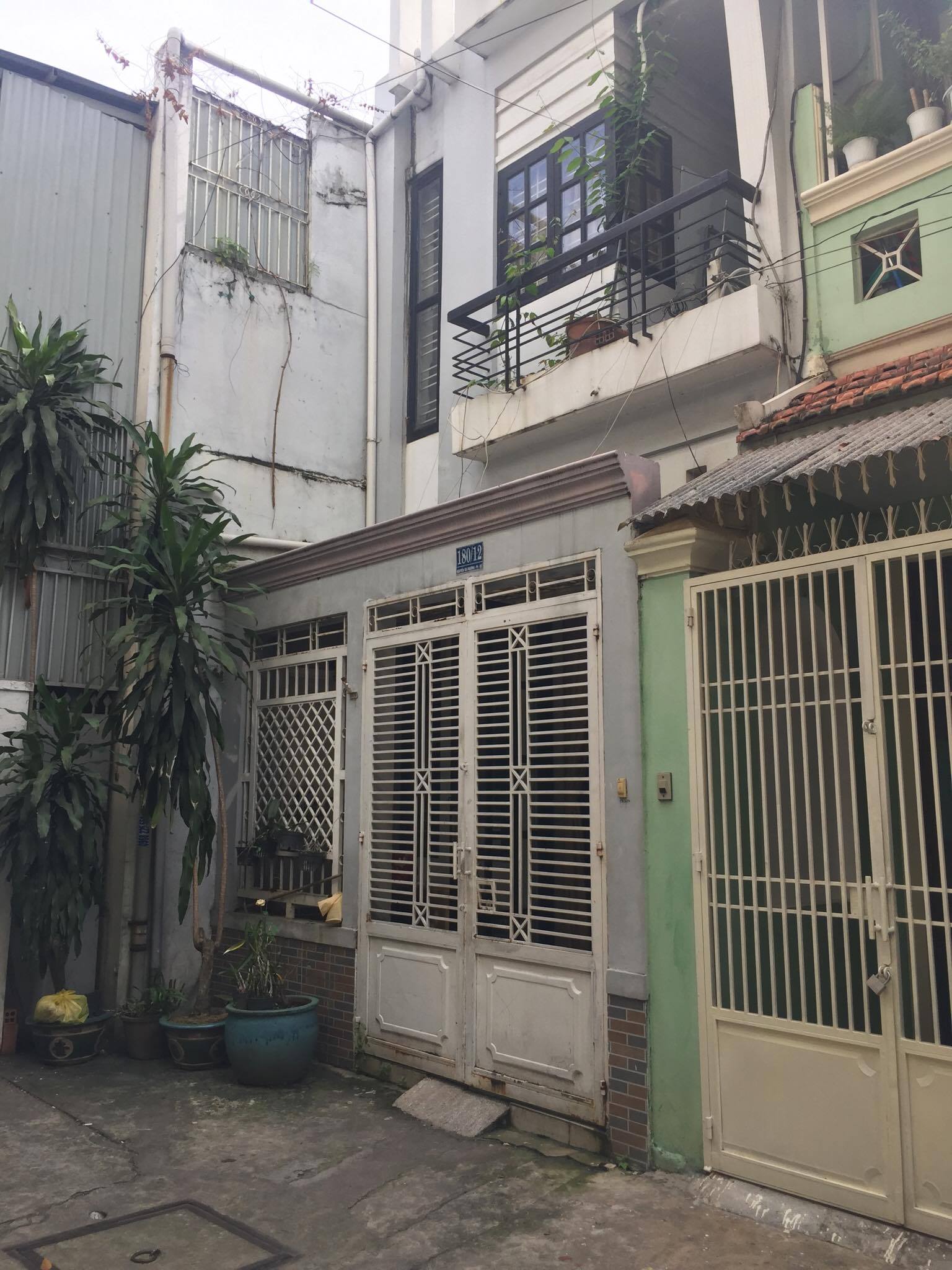 Nhà bán MT Q. 5 khu vực kinh doanh sầm uất, DT 3,6 x 22m, giá 13 tỷ.
