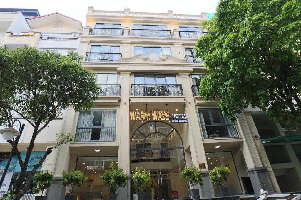 Bán nhà mặt tiền 283-285 Cách Mạng Tháng 8. DT: 4x17m, 3 lầu, giá 22 tỷ