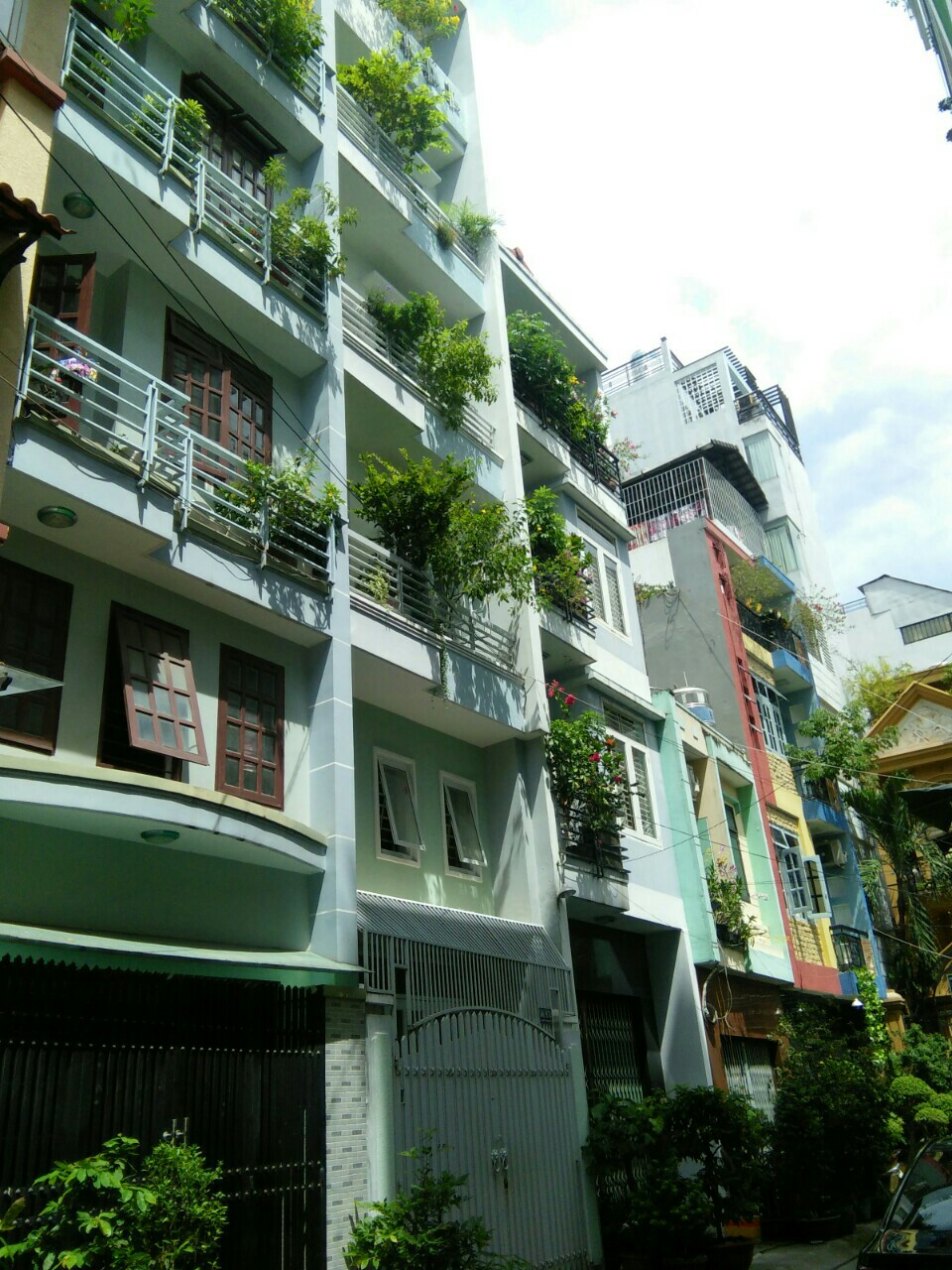 Bán nhà HXH 8m Nguyễn Trãi, P.2, Q.5 DT: 4.4x17m, 4 lầu, 17 tỷ TL