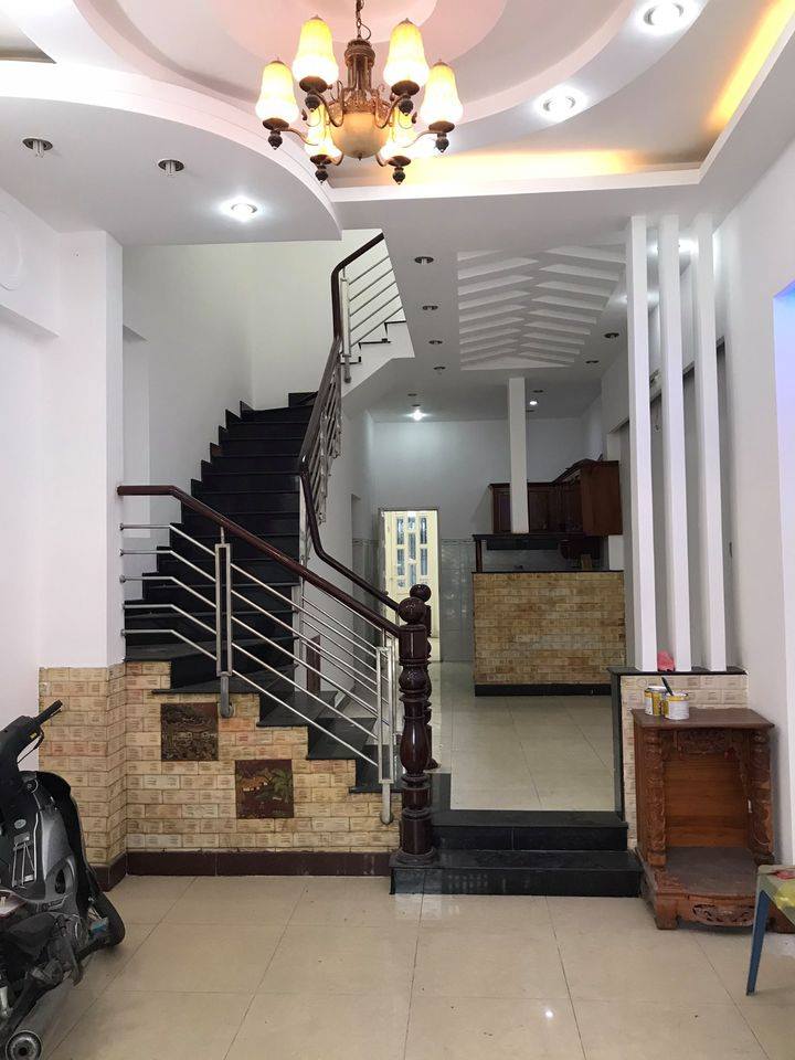 Nhà ở ngay_Ba Tháng Hai_Quận 10_4 tầng 4 phòng_Giá 4,5 tỷ
