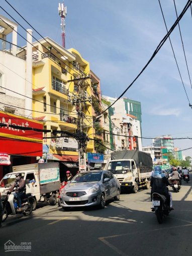 Bán nhà mặt tiền Nguyễn Chí Thanh, ngay BV Chợ Rẫy, DT: 4.2x17m, nhà 5 lầu, giá 21 tỷ TL