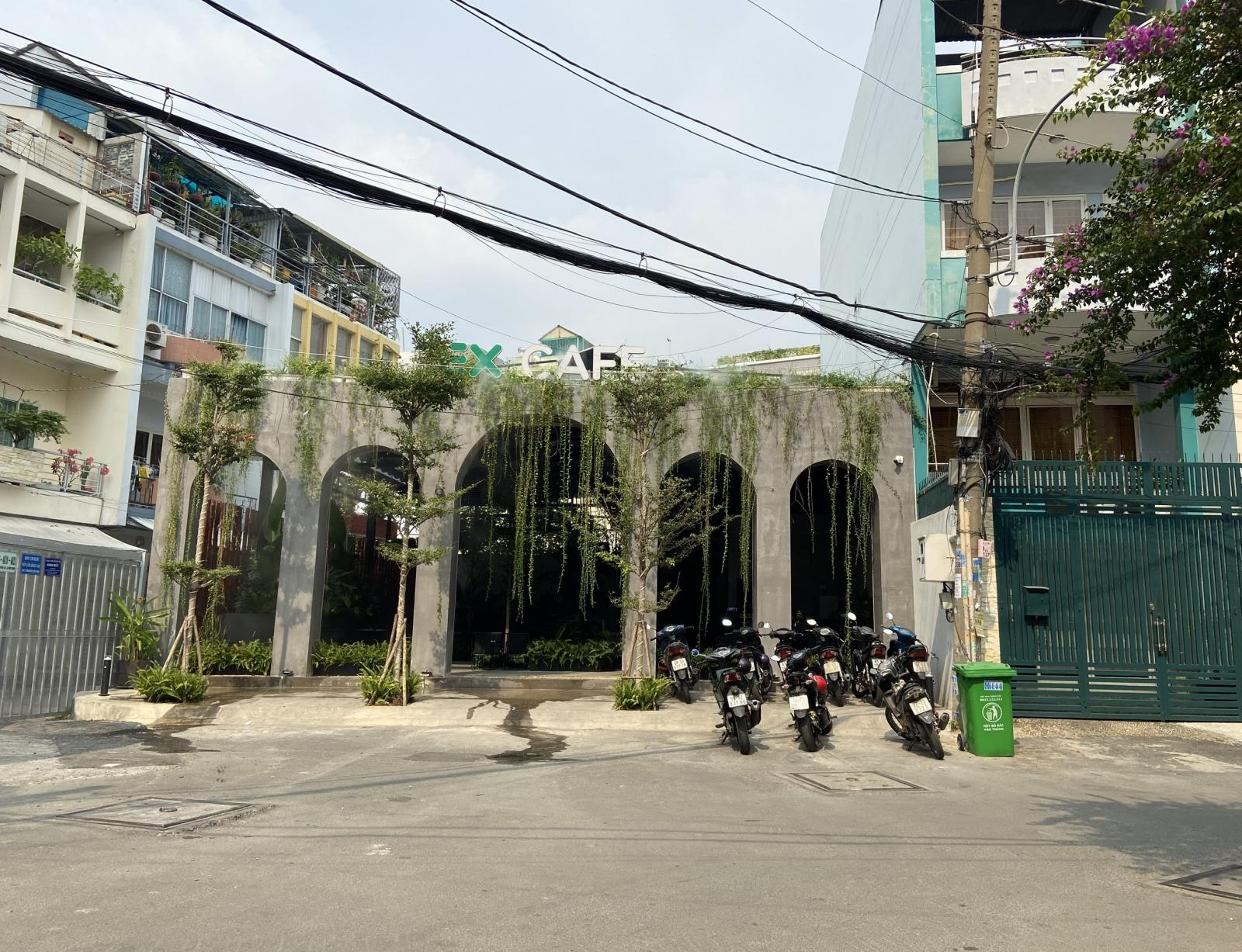 Bán Nhà Trên Đường Nguyễn Cửu Vân Quận Bình Thạnh,DT:12x18m.Giá 33 Tỷ